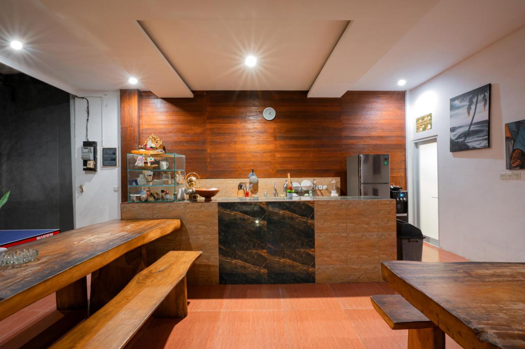 Asri Guesthouse Canggu  Bagian luar foto
